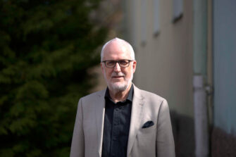 Göran Stenlund: Avioliittoteologia voi vaikuttaa kirkkosuhteisiin, mutta perusteet ovat syvemmällä 