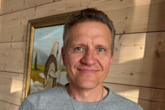 Kiekkolegenda ja bisnesjohtaja Mika Arvaja: ”Radio Dein olemassaolo on upea juttu”