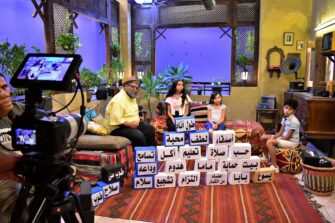 Lastenohjelman kuvaukset tv-studiolla Egyptissä.