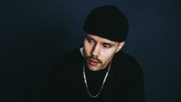 Immanuel-yhtyeen Roni Lempiäinen.