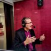 Piispa Jukka Keskitalo Radio Dein studiossa.