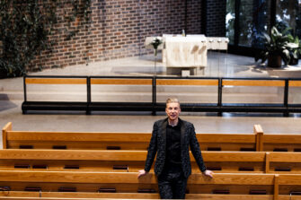 Vuoden 2023 Tangokuningas Pasi Flodström on vuoden kanttori