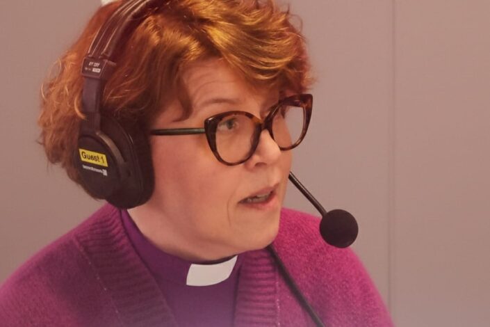 Piispa Kaisamari Hintikka.