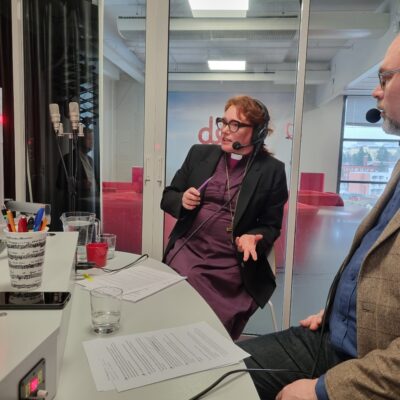 Mari Parkkinen: Herätysliikkeiden sisällä ei ole täyttä yksimielisyyttä, kuinka suuri painoarvo naispappeuskysymyksellä on