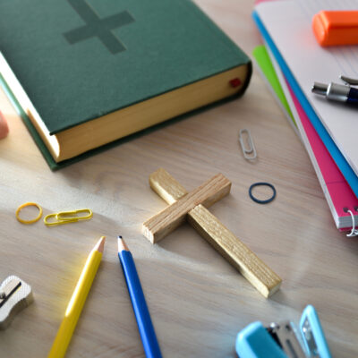 Kolmen kirkkokunnan piispat vetoavat uskonnonopetuksen puolesta