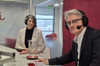 Radio Dein studiossa Baran Alizadeh ja Frank Johansson.