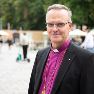 Arkkipiispa torppaa Ruokasen sovitteluyrityksen – naispappeuden hyväksyminen on ydinkysymys