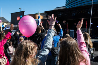 Koko perheen vapputapahtuma ja Jeesus-marssi palaavat Senaatintorille