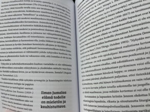 Kuvassa on aukeama Totuus vai tehtävä 2 -kirjasta.