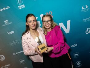 Kuvassa Alma Pajukoski ja Anneli Vähäkangas, eli duo Anneli & Alma. Kuva: Anre Wasse