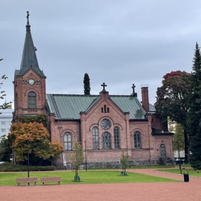Onko kirkon hajoaminen vältettävissä? kysyy kirkkohistorian dosentti Timo Junkkaala