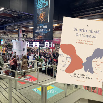 Vuoden kristillinen kirja on Auli Viitalan ja Päivi Vähäkankaan teos Suurin niistä on vapaus